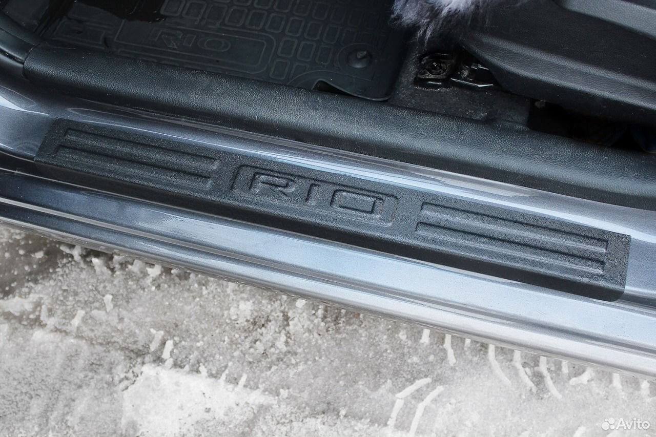 Накладки на внутренние пороги Kia Rio