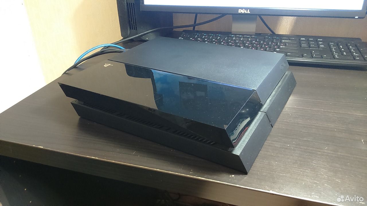 Продам Playstation 4 с HDD 1Tb