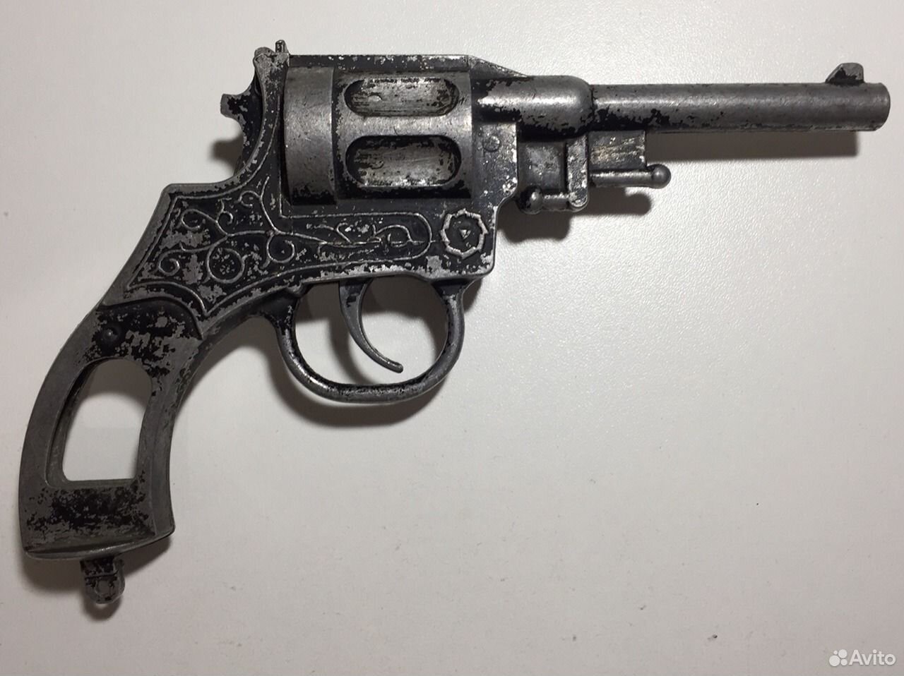 Револьвер алюминиевый СССР. Пистолеты СССР алюминиевые литые.