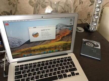 Apple MacBook Air 13 (2017, i5, 8/256)