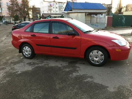 Ford Focus 2.0 МТ, 2000, седан