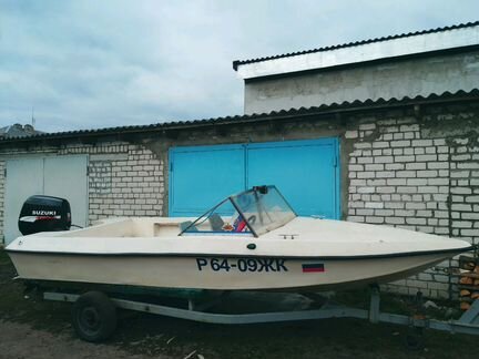 Моторная лодка, пластик, 2011 года