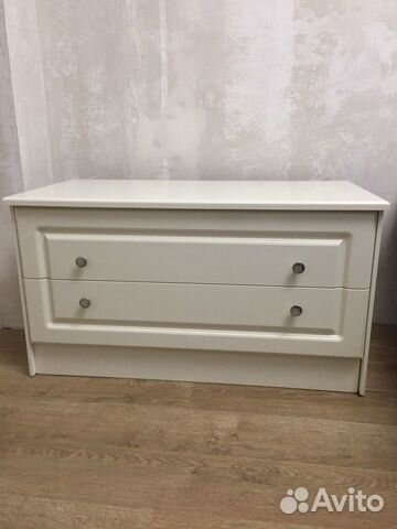 Тумбочка