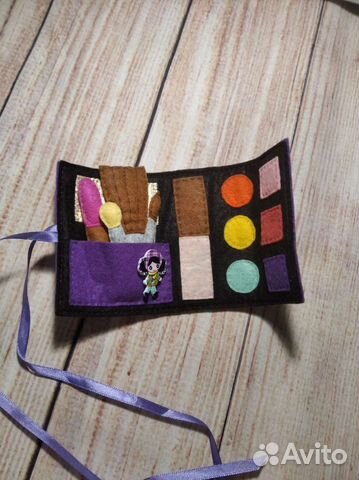 Косметика для девочек в игровой форме