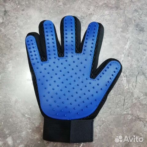 Перчатка для вычесывания шерсти животных