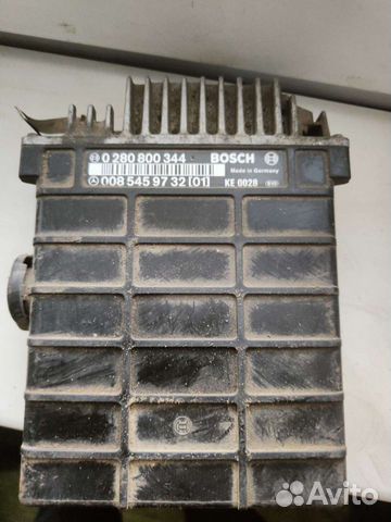 Блок управления двигателем mercedes w124 2.3