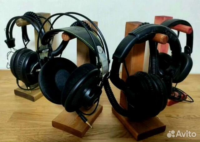 Подставка для наушников 2