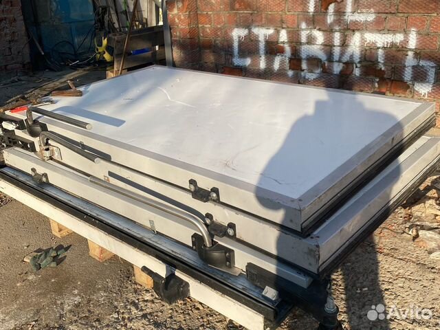 Двери откатные для холодильной камеры