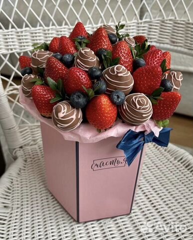 Клубника в шоколаде. Подарок девушке