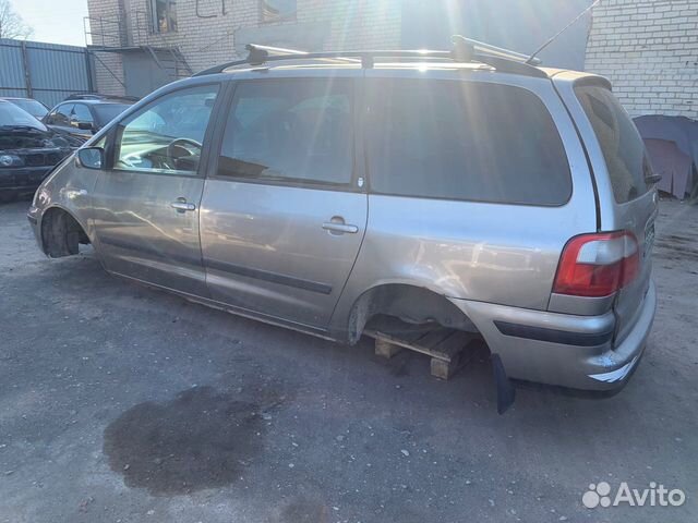 Ford Galaxy 2003г 1.9 АКПП 116л\с Элементы кузова