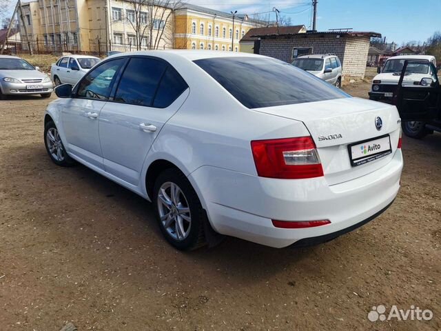 Skoda Octavia 1.6 МТ, 2015, 249 000 км