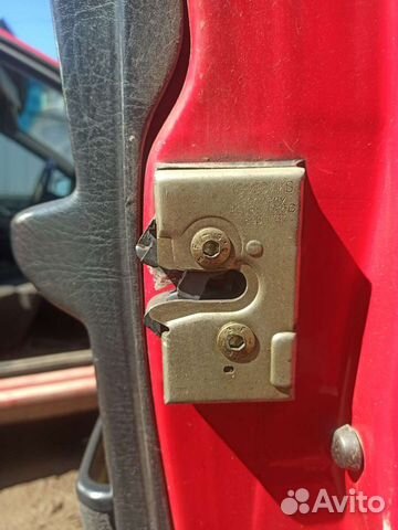 Правый замок двери Ауди 80 Б3