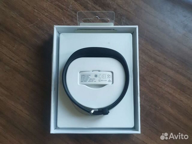 Фитнес-браслет Sony smartband 2