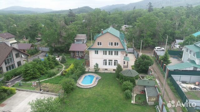 

10-к. и более коттедж, 500 м²