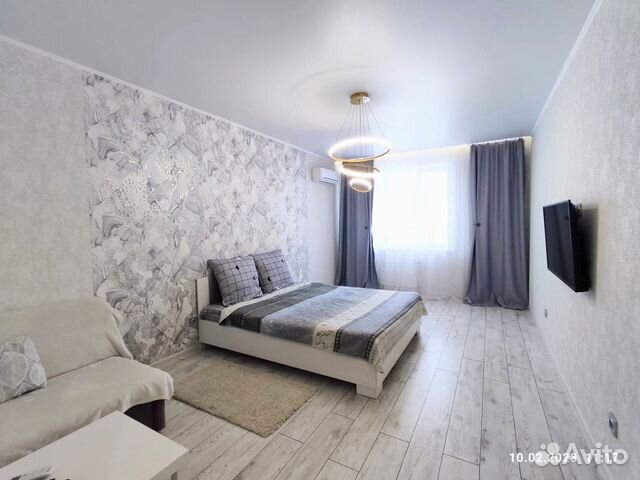 

1-к. квартира, 42 м², 11/18 эт.