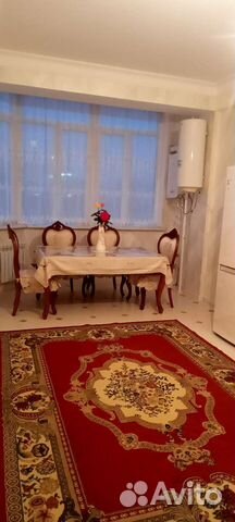 

2-к. квартира, 81 м², 2/6 эт.