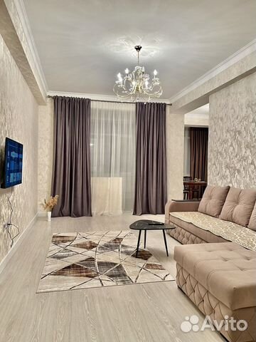 

2-к. квартира, 80 м², 3/13 эт.