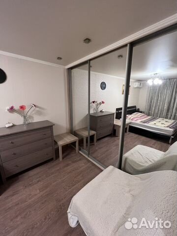 

1-к. квартира, 35 м², 1/9 эт.