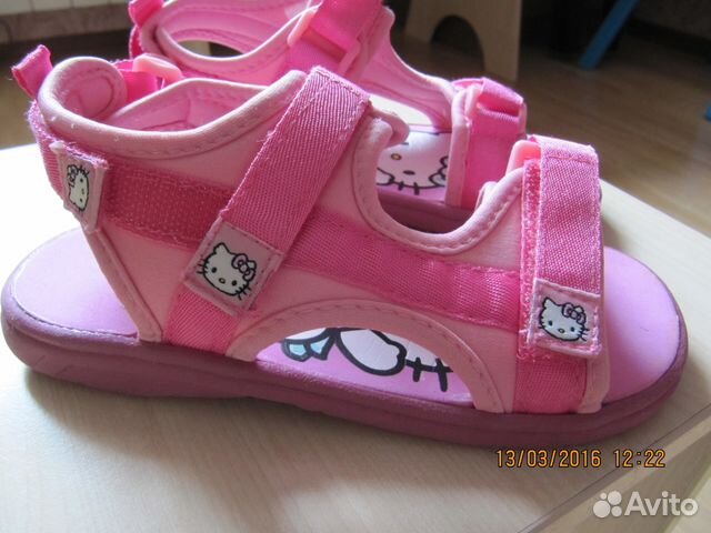 Босоножки Hello Kitty р.30 Новые Босоножки Hello Kitty р.30 Новые