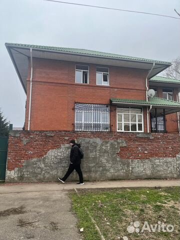 

4-к. дом, 300 м²