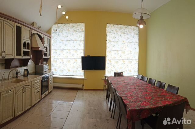 

5-к. коттедж, 300 м²