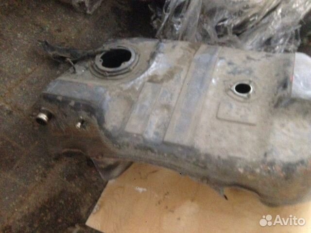 Бензобак Mitsubishi Outlander XL ASX 2.0 DI-D 4WD Бензобак Mitsubishi Outlander XL ASX 2.0 DI-D 4WD