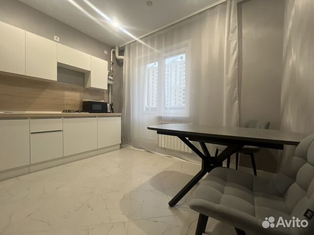 

1-к. квартира, 37 м², 1 кровать