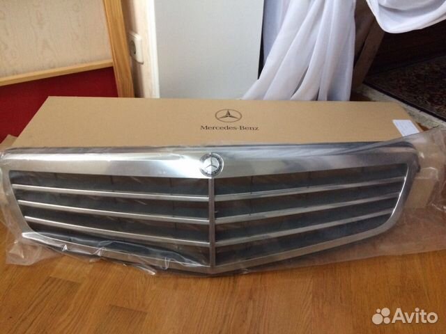 Решетка радиатора оригинал для Mercedes C-class W2