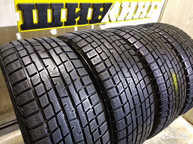 Yokohama Ice Guard IG30 (4 шт) 215/55 R16 Yokohama Ice Guard IG30 (4 шт) 215/55 R16