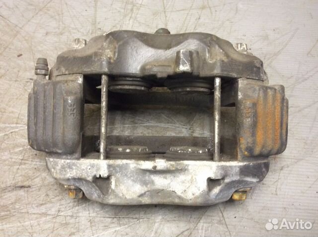Суппорт тормозной передний 2WD Mercedes W221 W216