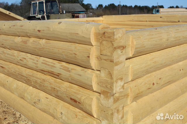 Сруб дома 6х7 м под двускатной мансардной крышей