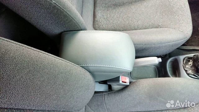 Подлокотник Hyundai Accent 2 (2000- ) Подлокотник Hyundai Accent 2 (2000- )