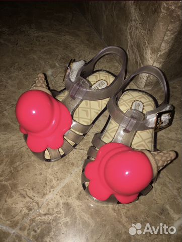 Босоножки Melissa