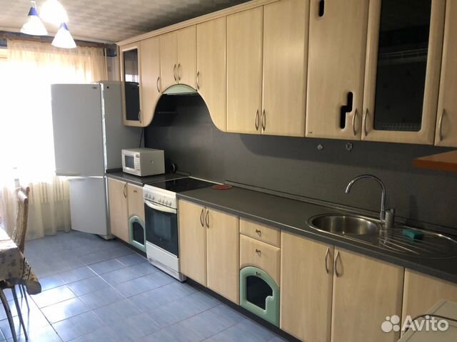 3-к квартира, 90 м², 4/10 эт.