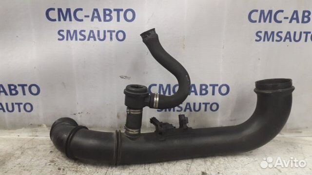 Патрубок интеркулера Volvo S80 2.8T 1998-2002 Патрубок интеркулера Volvo S80 2.8T 1998-2002