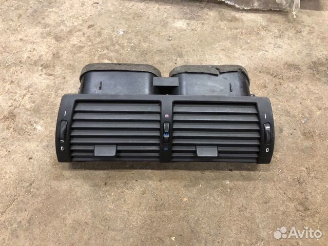 Воздуховод отопителя центральный BMW X5 E53 Воздуховод отопителя центральный BMW X5 E53