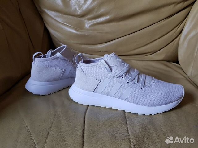 Кроссовки Adidas новые 37, 38 и 39 р Кроссовки Adidas новые 37, 38 и 39 р