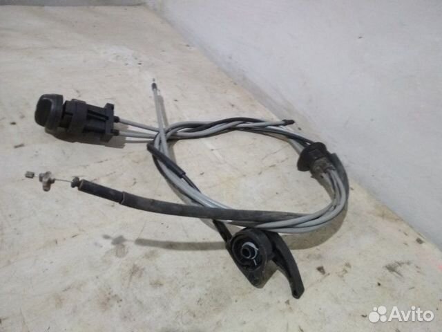 Трос капота Renault Sandero 1 K4M Трос капота Renault Sandero 1 K4M