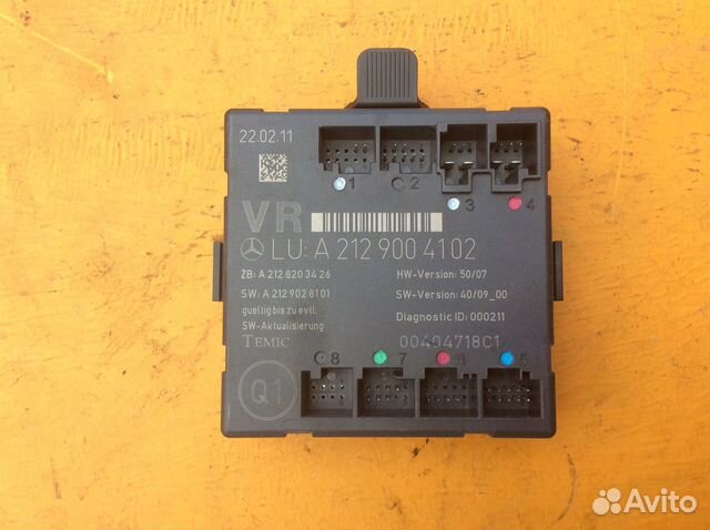 Блок управления двери правый Mercedes w204 W207 E Блок управления двери правый Mercedes w204 W207 E