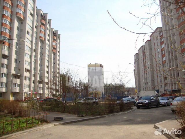 2-к квартира, 52 м², 8/10 эт.