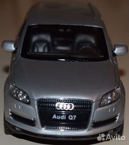 Масштабная модель audi Q7 масштаб 1/24 Масштабная модель audi Q7 масштаб 1/24