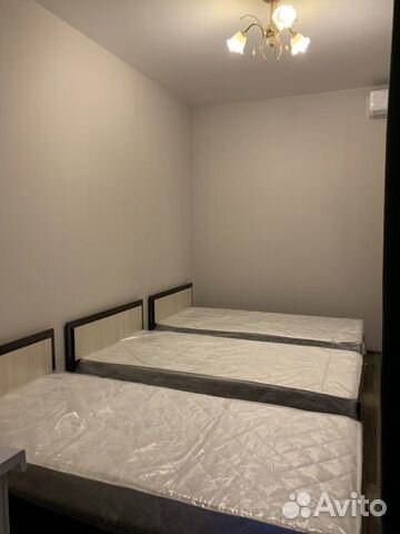 Комната 12 м² в 5-к, 1/1 эт.