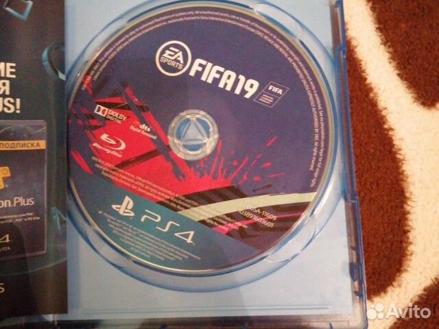 Игры fifa 19 И fifa 18 (коробка от 19 потерялась)