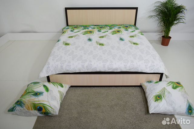 Кровать с матрасом