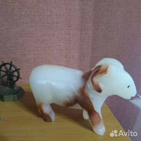 Статуэтка Статуэтка