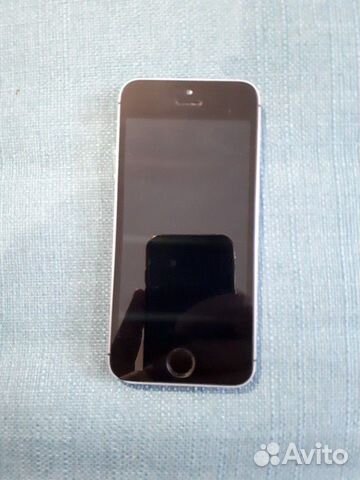 Телефон iPhone 5s (модель без Touch id)
