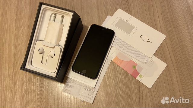 iPhone 8 серый космос 64 Гб