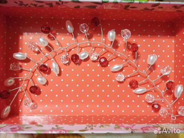 Украшения для волос (веточка,гребень) Украшения для волос (веточка,гребень)