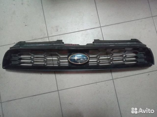 Решетка радиатора Subaru Impreza