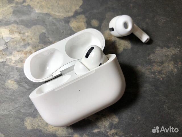 Продам наушники AirPods Pro